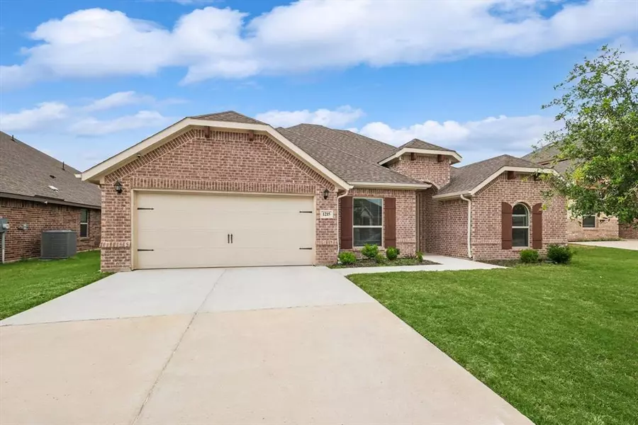 1215 Blanco Trail, Mansfield, TX 76063