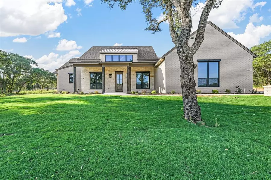 4004 Conejo Court, Poolville, TX 76487