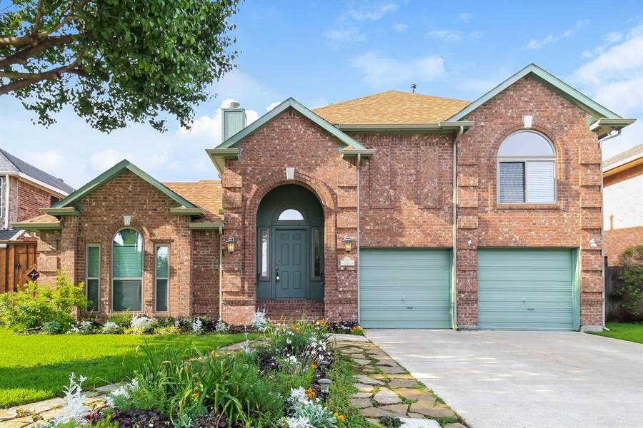 1120 Breezewood Drive, Lewisville, TX 75077