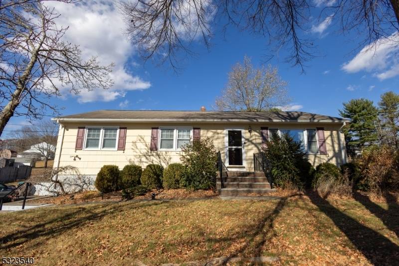 23 Ridge St, Mansfield Twp., NJ 07840