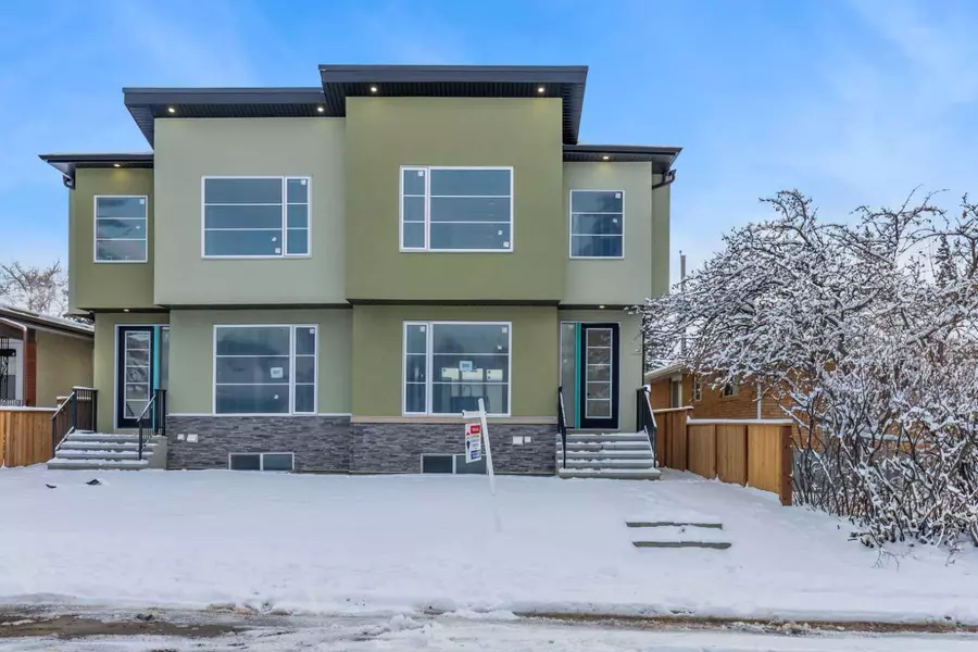 305 34 AVE Northeast, Calgary, AB T2E 2J8