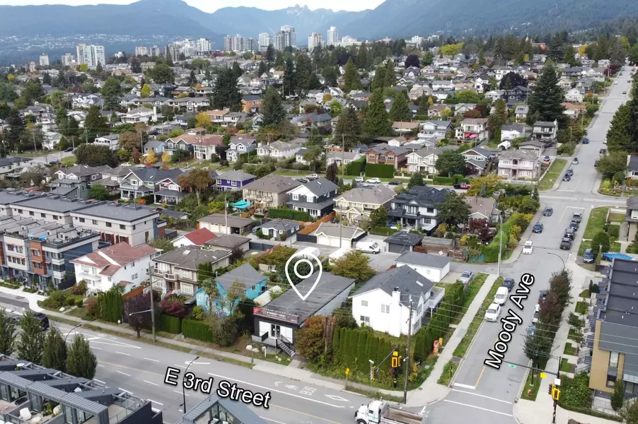 658 E 3RD STREET, North Vancouver, BC V7L 1G7