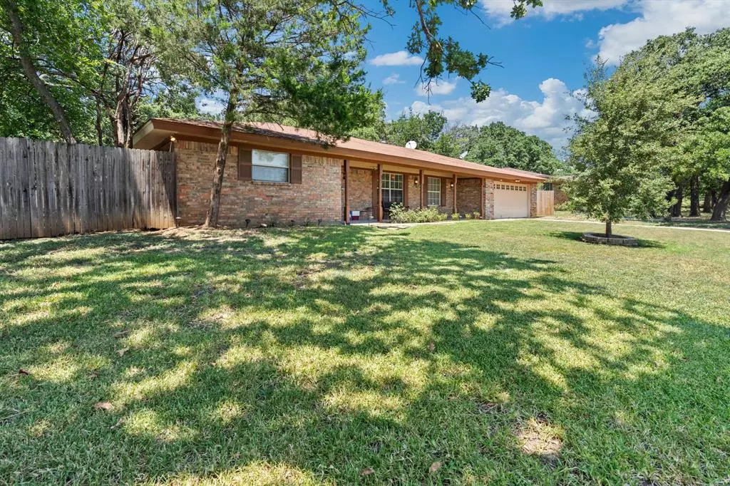 Keene, TX 76059,208 Woodlawn Drive