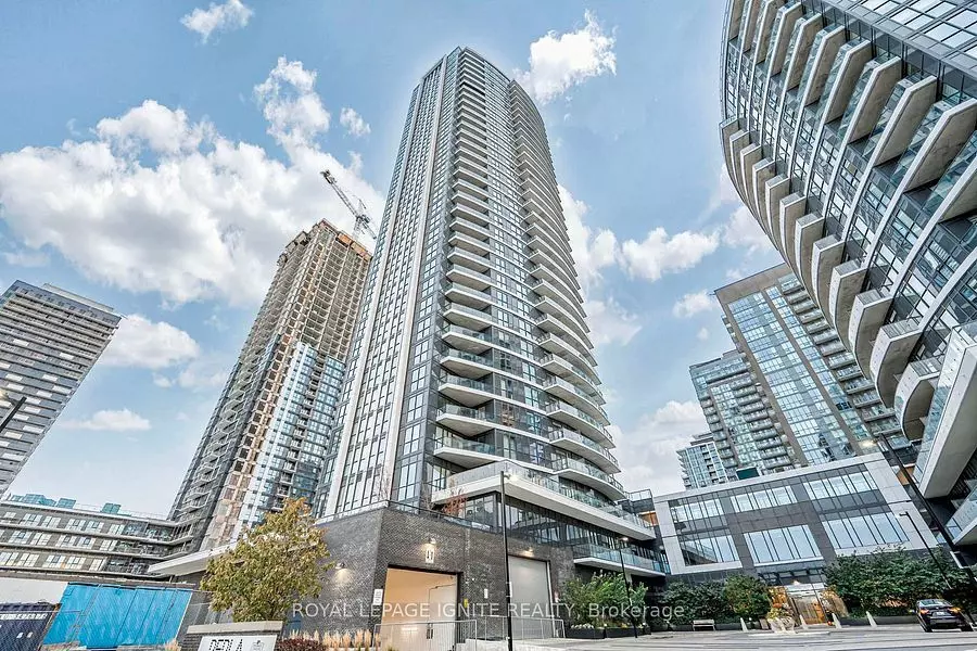 Mississauga, ON L5R 0G8,35 Watergarden DR #2414