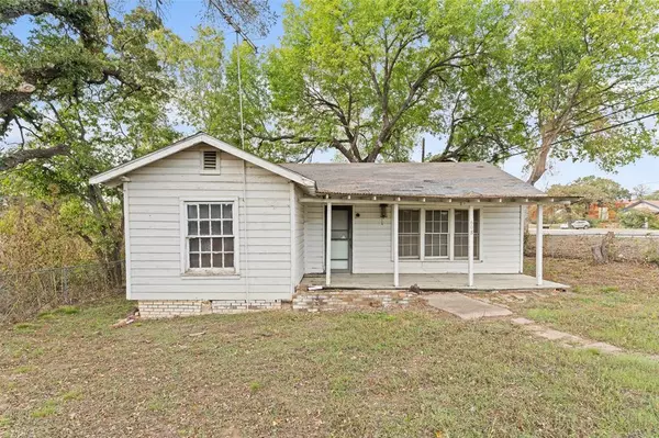 608 E Kennedale Parkway, Kennedale, TX 76060