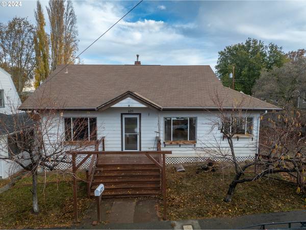 601 E 9TH ST, The Dalles, OR 97058