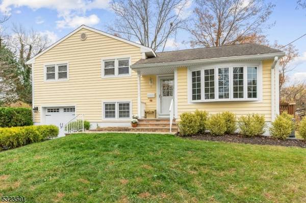 5 Briar Cir, Green Brook Twp., NJ 08812