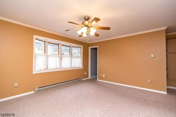 Milford Boro, NJ 08848,30, apt.2 Frenchtown Rd #1