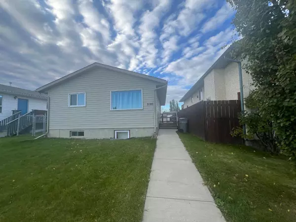 3605 55 AVE, Whitecourt, AB T7S1C9