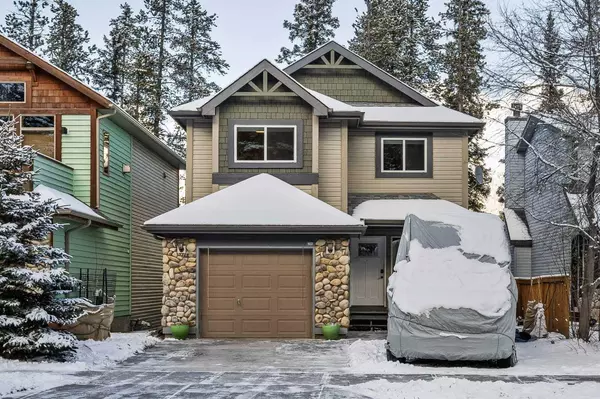 922 Lawrence Grassi RDG, Canmore, AB T1W 2Z6