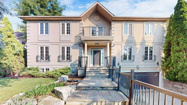 72 Aldershot CRES, Toronto C12, ON M2P 1M1