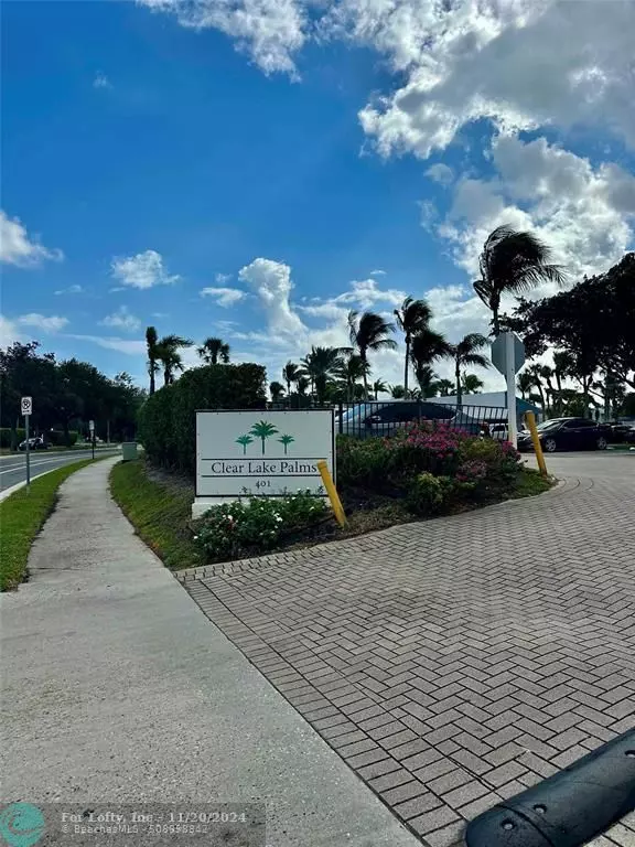 West Palm Beach, FL 33401,431 Executive Center Dr  #107