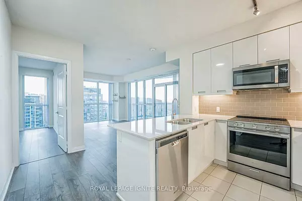 Mississauga, ON L5R 0G8,35 Watergarden DR #2414