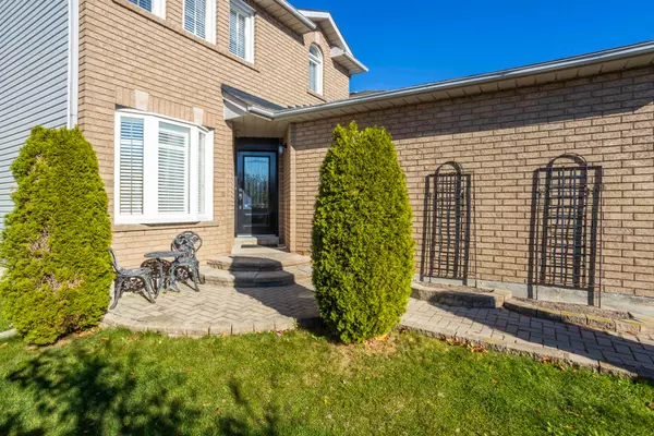 Cobourg, ON K9A 5L3,214 Sutherland CRES