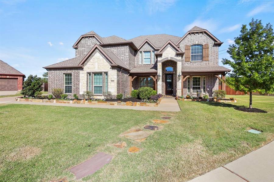 8111 Graystone Drive, Sachse, TX 75048