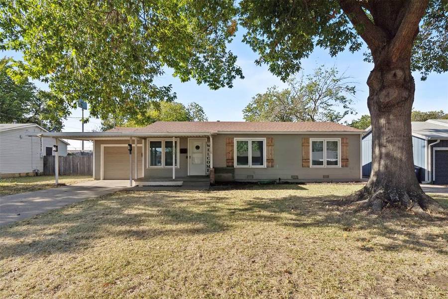 113 NE Anderson Street, Burleson, TX 76028