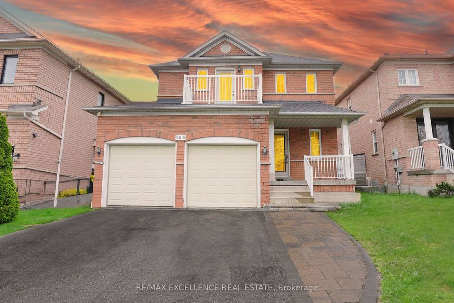 206 Drummond DR, Vaughan, ON L6A 3E2