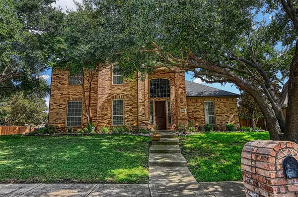 237 Creekside Drive,  Murphy,  TX 75094