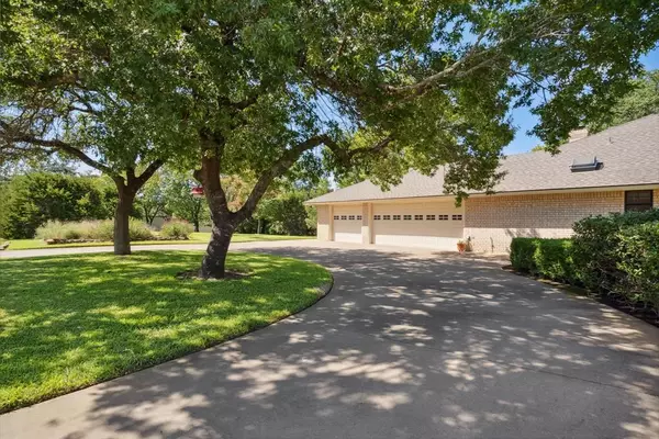 Willow Park, TX 76087,408 Deer Pond Drive