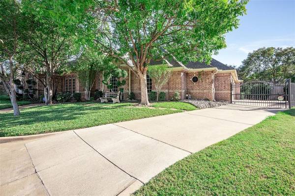 North Richland Hills, TX 76182,6704 Rolling Hills