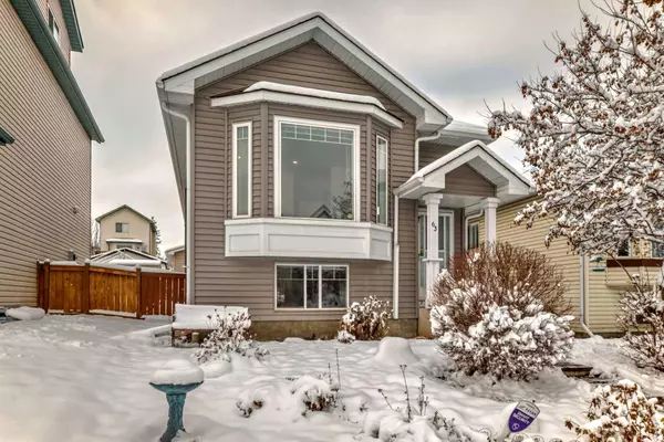 63 Somervale PL Southwest, Calgary, AB T2Y 3J9