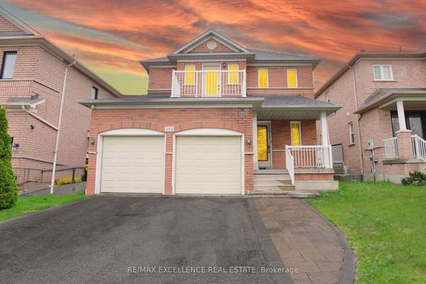 206 Drummond DR, Vaughan, ON L6A 3E2