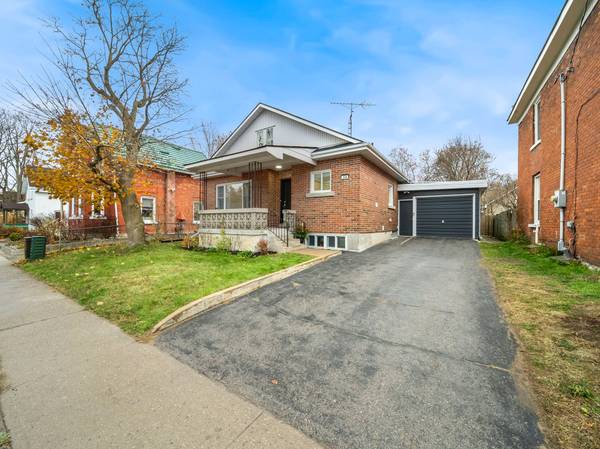 206 Mary ST, Orillia, ON L3V 3E6