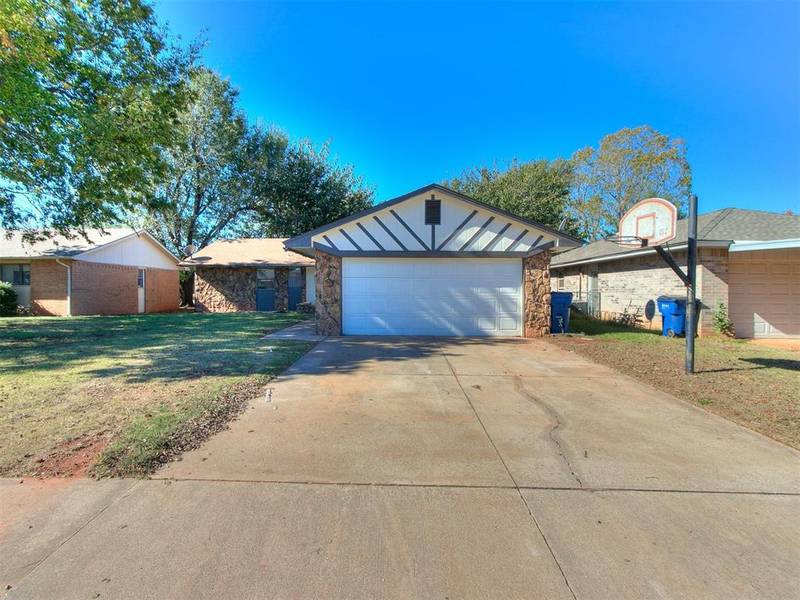 131 S Silver Drive, Mustang, OK 73064