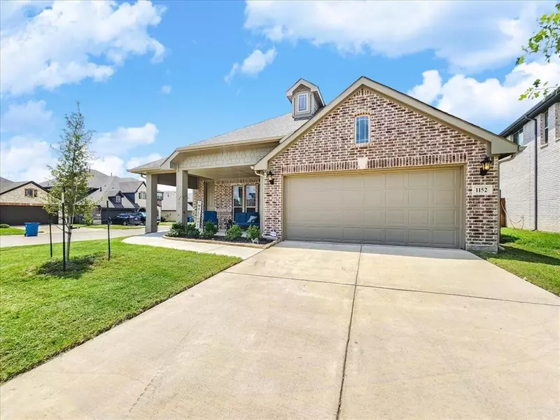 1152 Snowy Owl Drive, Alvarado, TX 76009