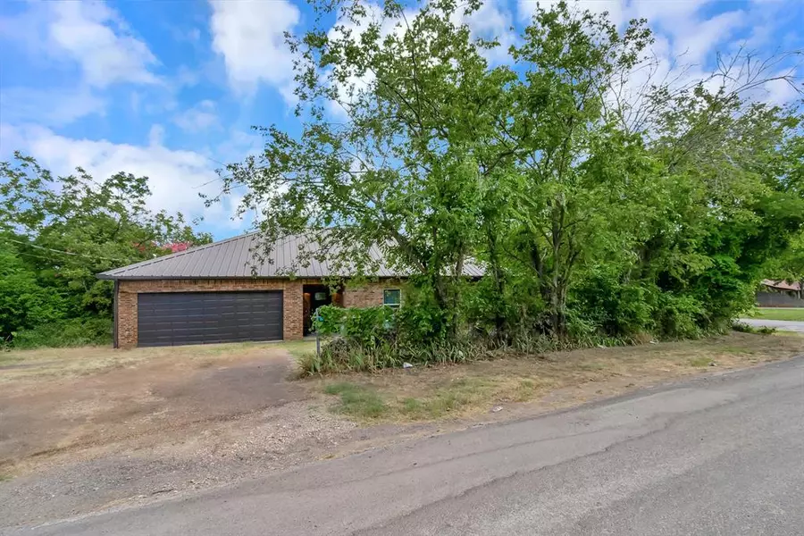 605 SE 18th Street, Mineral Wells, TX 76067