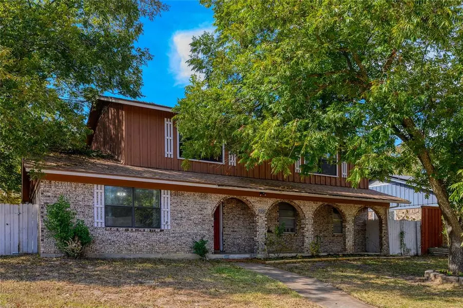 907 S Hyde Park Avenue, Denison, TX 75020