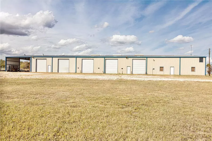 375 IH 45 N, Fairfield, TX 75840