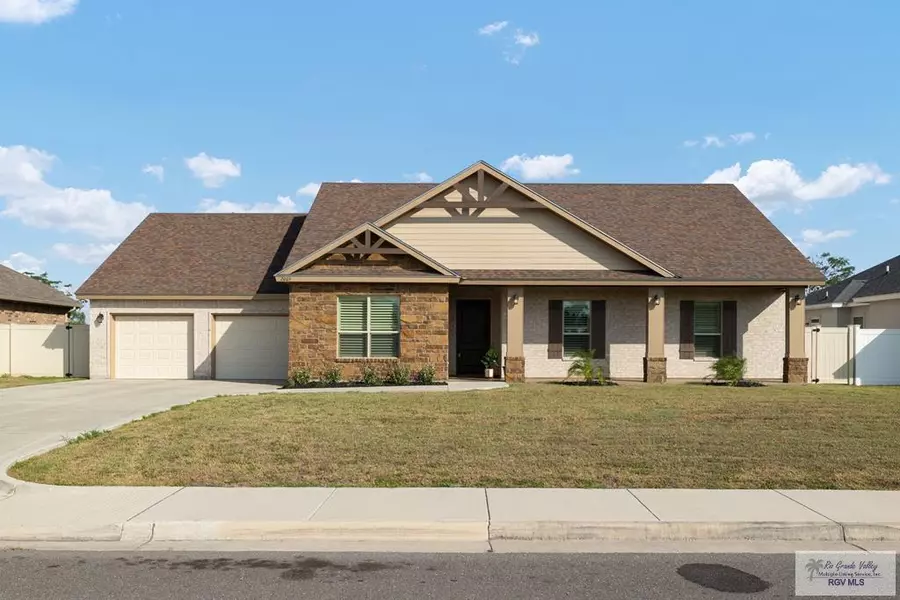 2005 THACKER LN, Harlingen, TX 78552