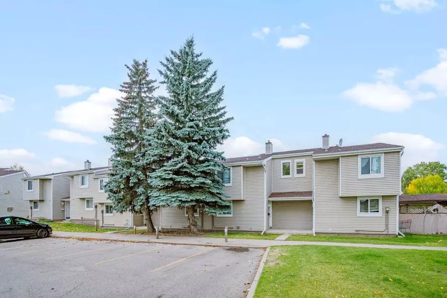 3032 Rundleson RD Northeast #34, Calgary, AB T1Y 3Z6