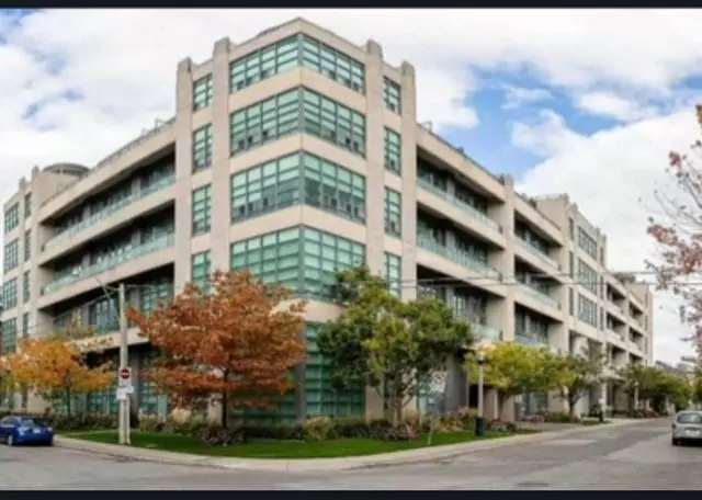 380 Macpherson AVE #405, Toronto C02, ON M4V 3E3