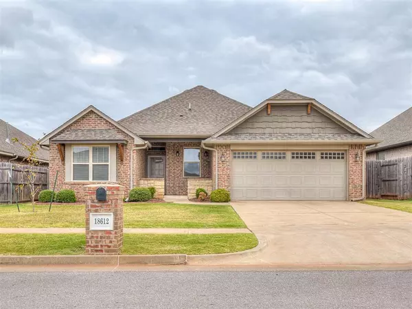 18612 Summer Grove Avenue, Edmond, OK 73012