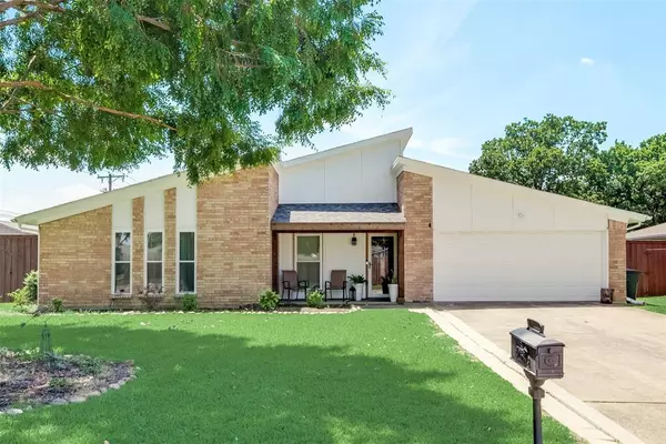 North Richland Hills, TX 76182,7501 Red Oak Street