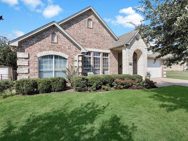 106 Pleasant View Drive, Weatherford, TX 76086