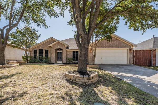 620 Jamie Lane, Mansfield, TX 76063