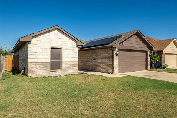 3420 Aruba Lane, Fort Worth, TX 76123