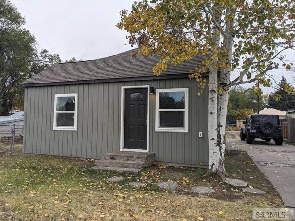 358 E 17th Street, Idaho Falls, ID 83404