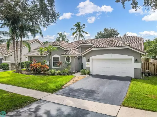 11028 NW 18th Dr, Plantation, FL 33322