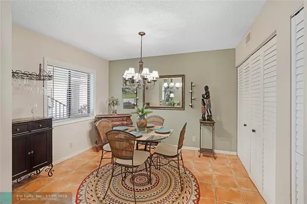 Delray Beach, FL 33484,5100 Las Verdes Cir  #114