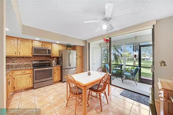 Delray Beach, FL 33484,5100 Las Verdes Cir  #114