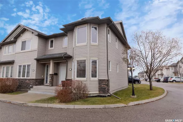 Saskatoon, SK S7V 0A8,303 Slimmon PLACE #512