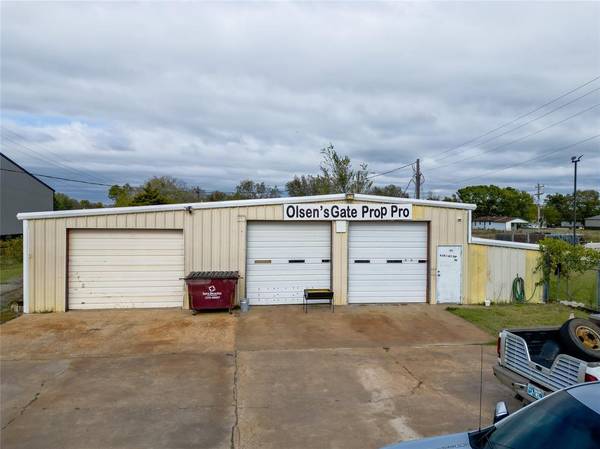 1692 Jm Bailey Highway, Eufaula, OK 74432