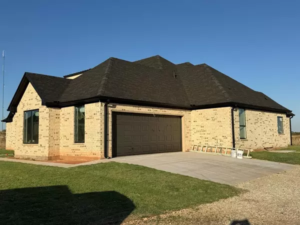 Iowa Park, TX 76367,659 Bell Road S