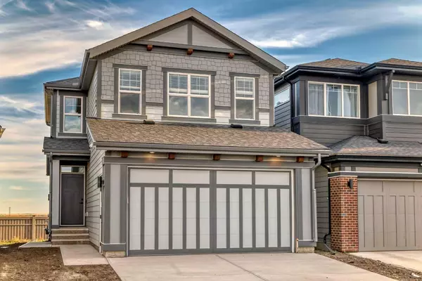 72 Magnolia Bay Southeast, Calgary, AB T3M 2B6