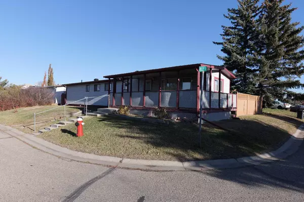 High River, AB T1V1G5,Riley ST ST #24