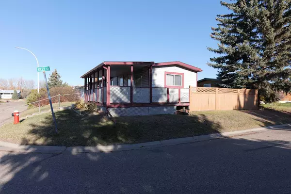 High River, AB T1V1G5,Riley ST ST #24